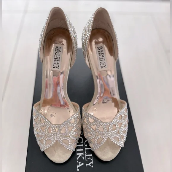 Badgley Mischka Harris Peep Toe d'Orsay Pumps, Size 7 - Picture 10 of 13